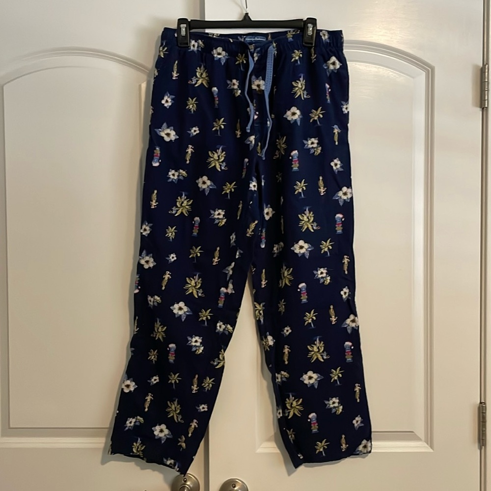 2 pairs of fleece Tommy Bahama pajama pants size medium